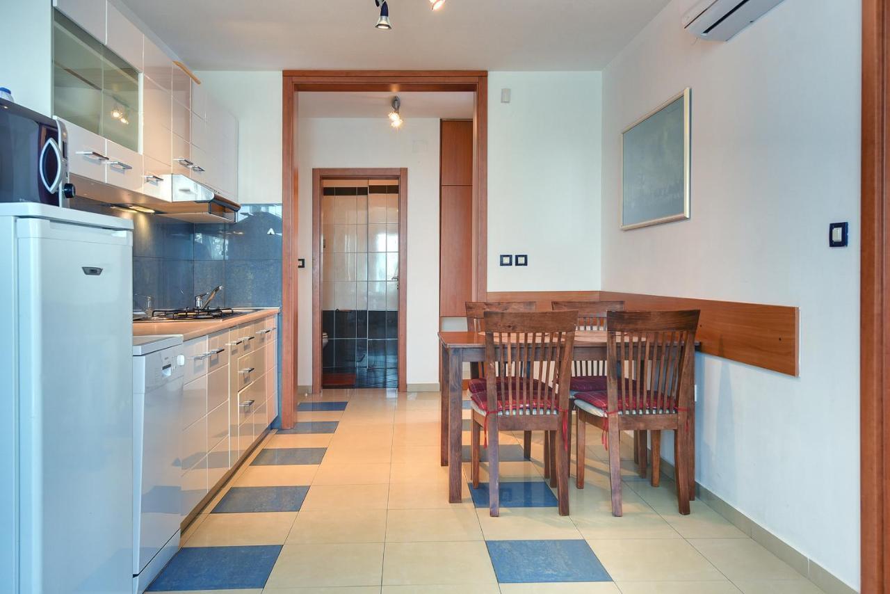 Apartments Universe 普拉 外观 照片
