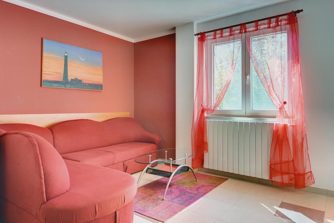 Apartments Universe 普拉 外观 照片