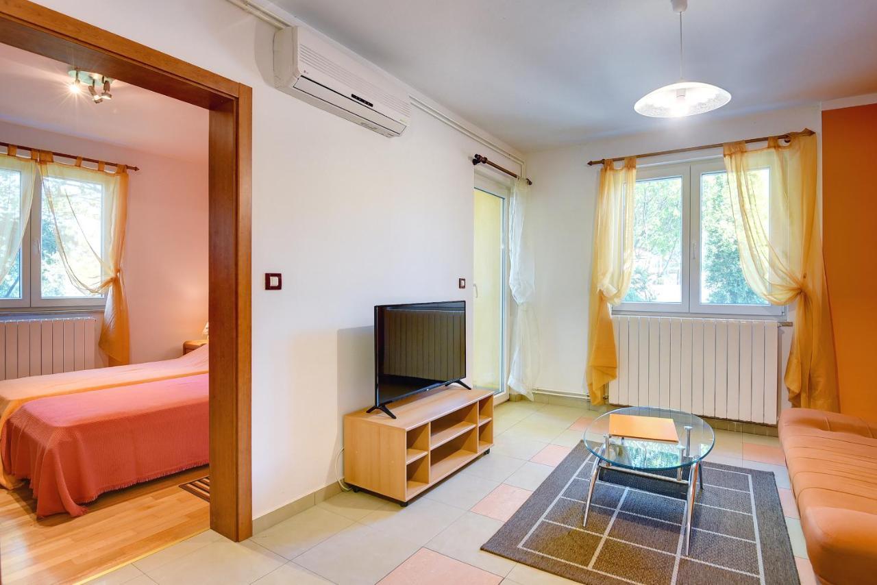 Apartments Universe 普拉 外观 照片